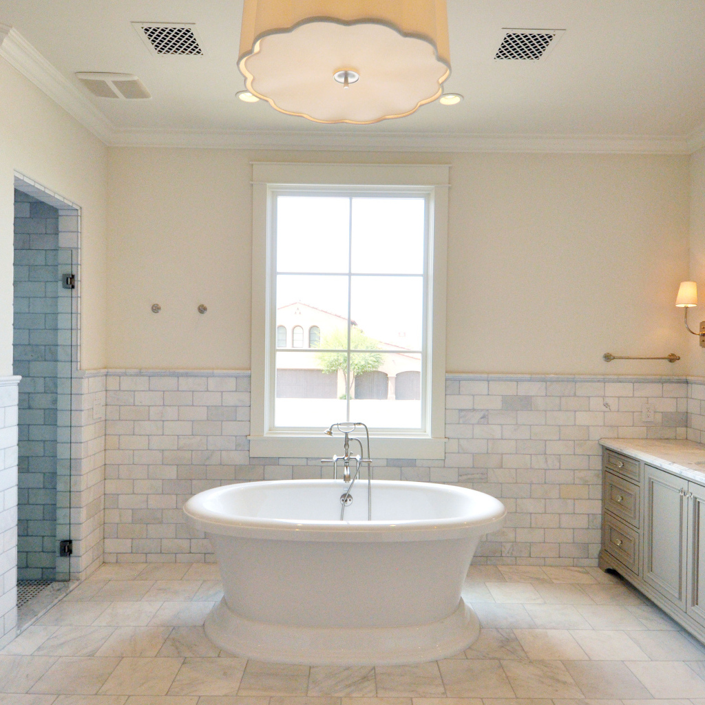 Белая ванная