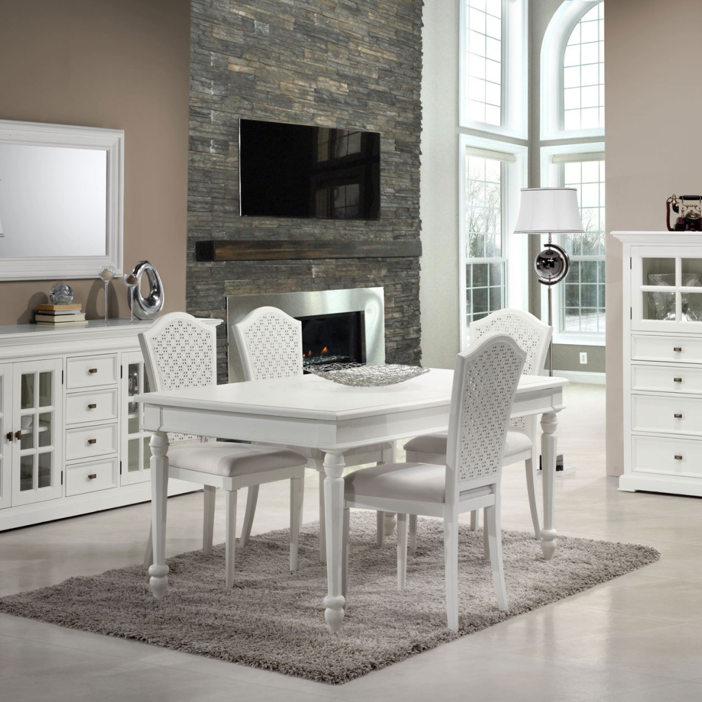 Белая мебель в столовой