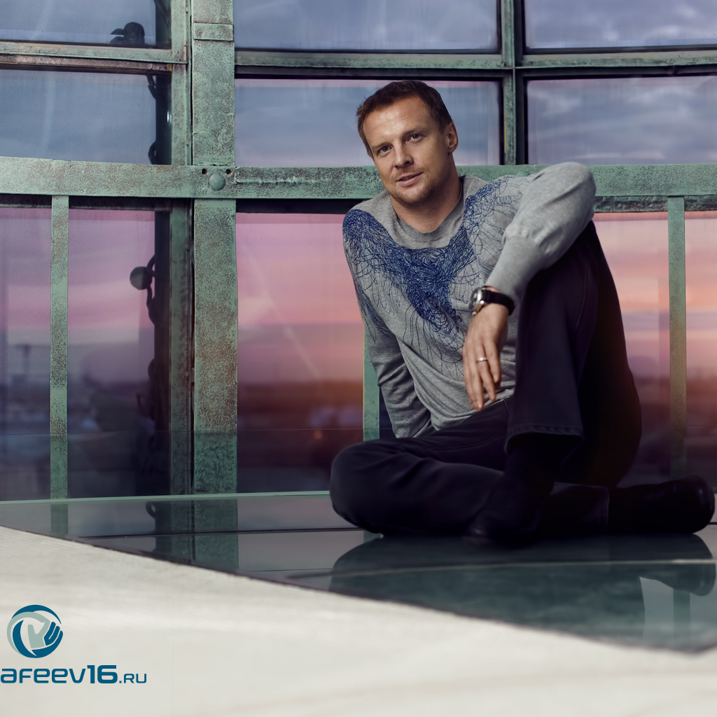 Вратарь Зенита Вячеслав Малафеев в домашней обстановке