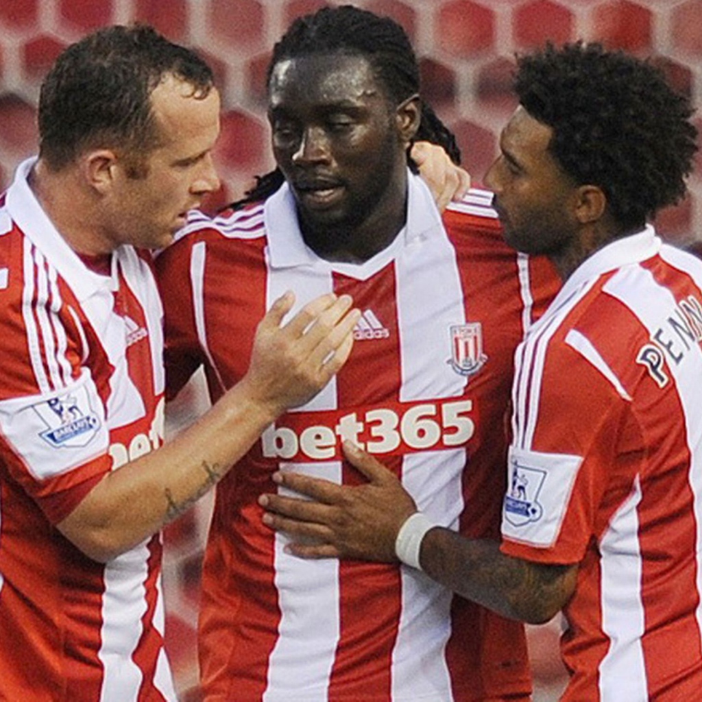 Популярный Футбольный клуб Англии Сток Сити