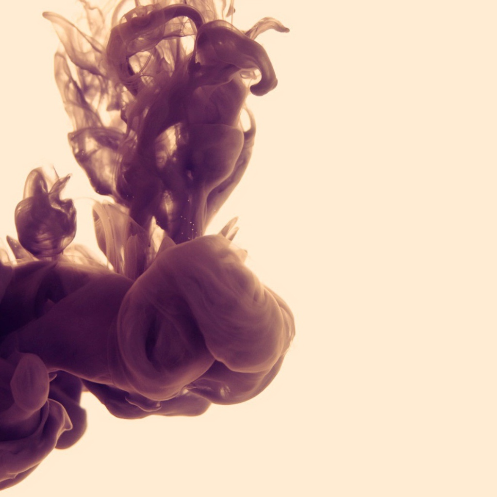 Облако сиреневого дыма