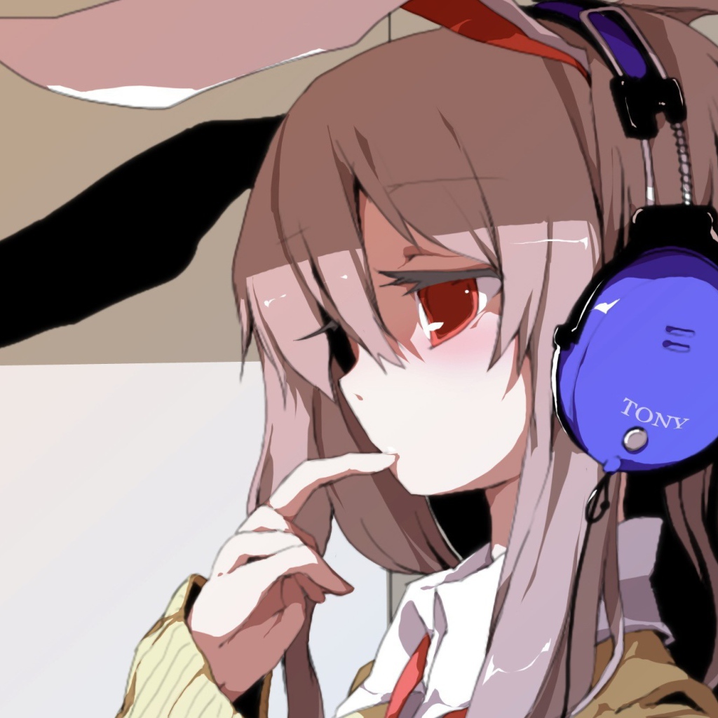Девушка в наушниках в аниме Touhou Project