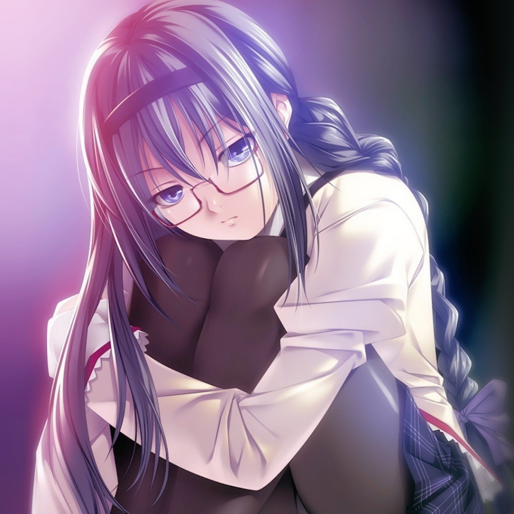 Грустная девушка из аниме Девочка-волшебница Мадока