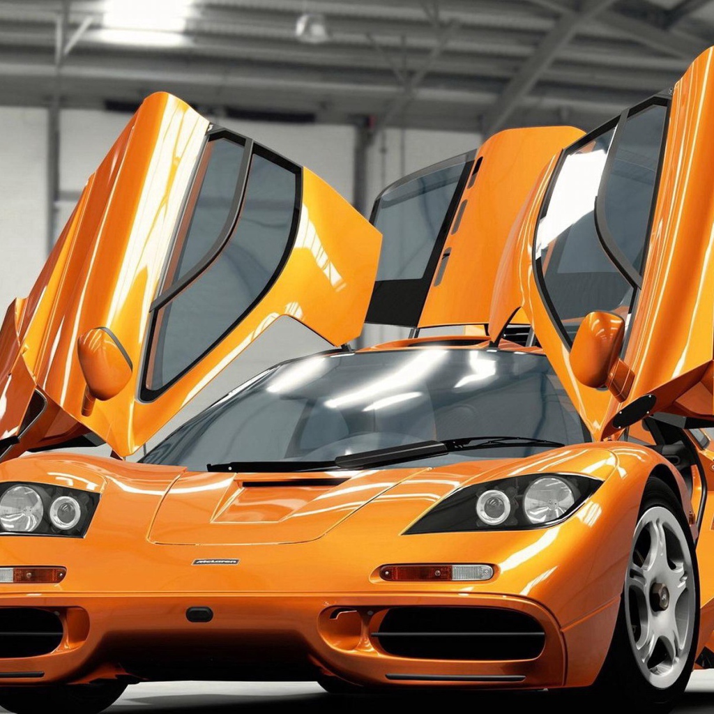 Оранжевый McLaren F1 Гиперкар