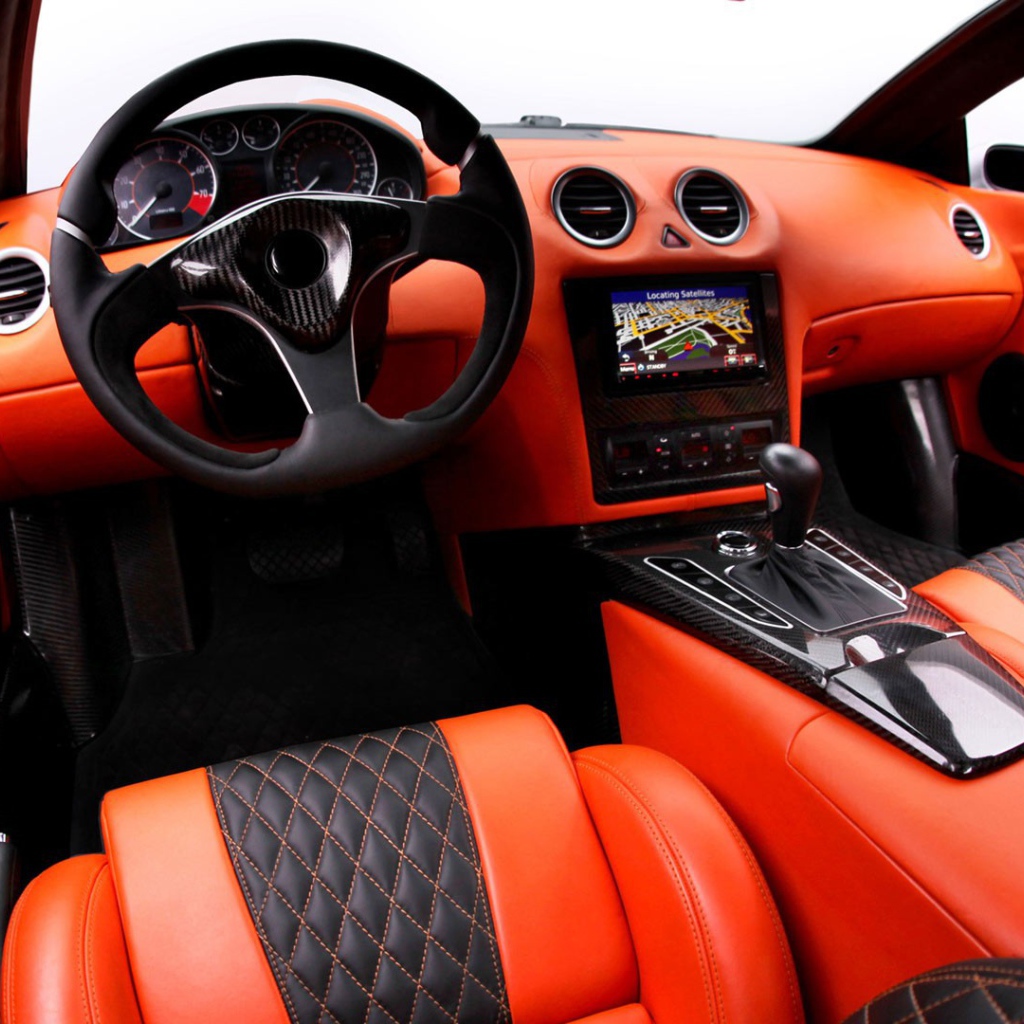 Салон суперкара Arrinera Automotive