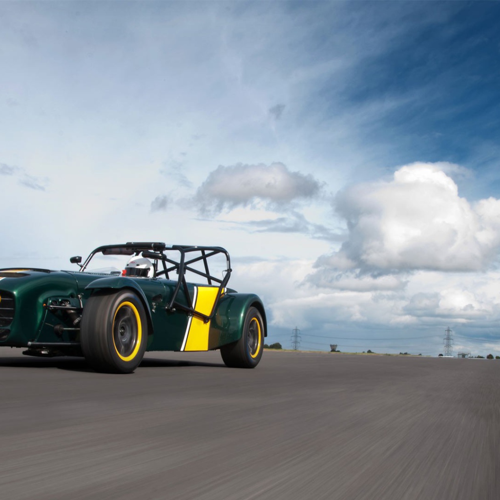 Спортивный автомобиль Caterham Р600