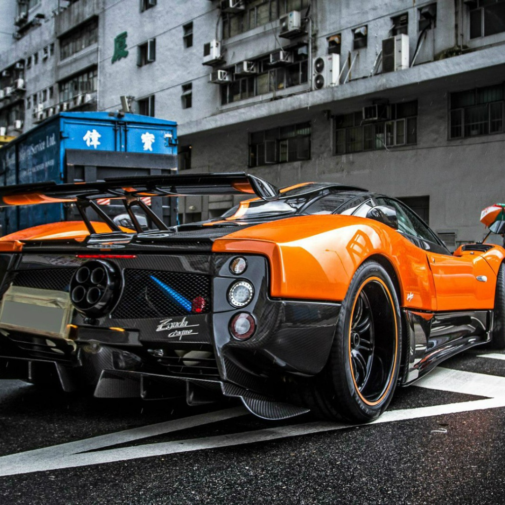 Сильный автомобиль Pagani Zonda Cinque