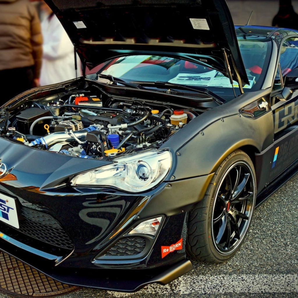 Под капотом автомобиля Scion