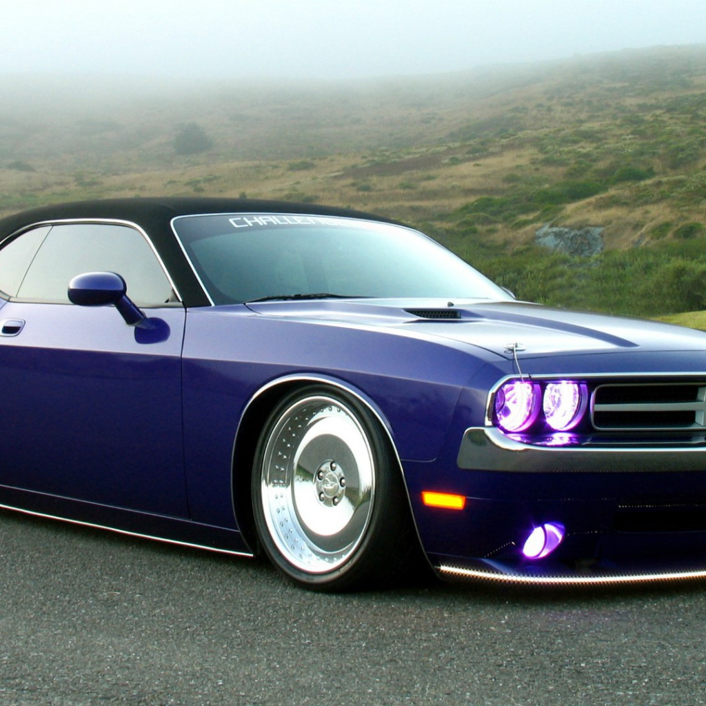 Синий Dodge Challenger Mods