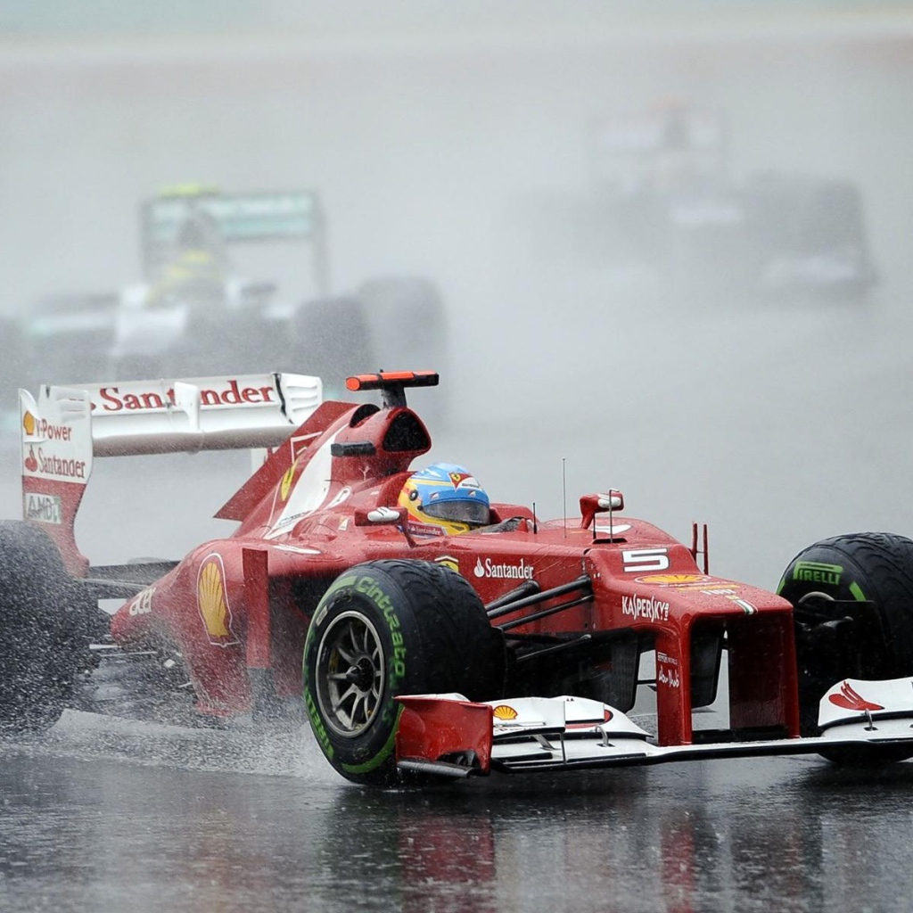 Болид Феррари во время дождя, Формула 1