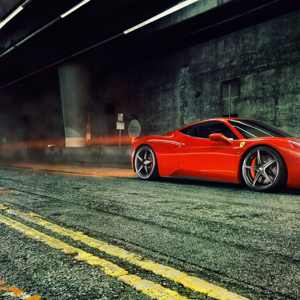 Итальянский автомобиль Феррари
