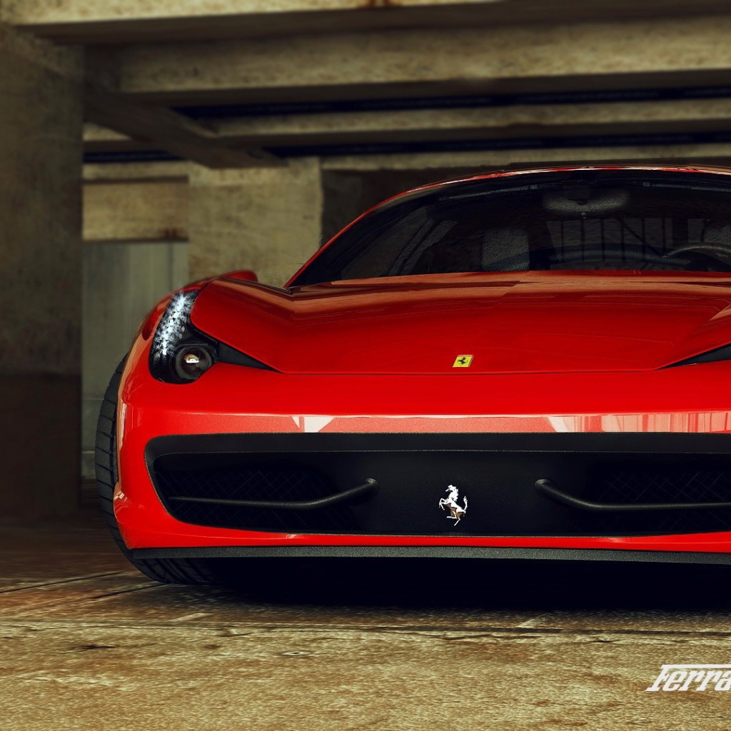 Автомобиль Ferrari 458 на подземной парковке