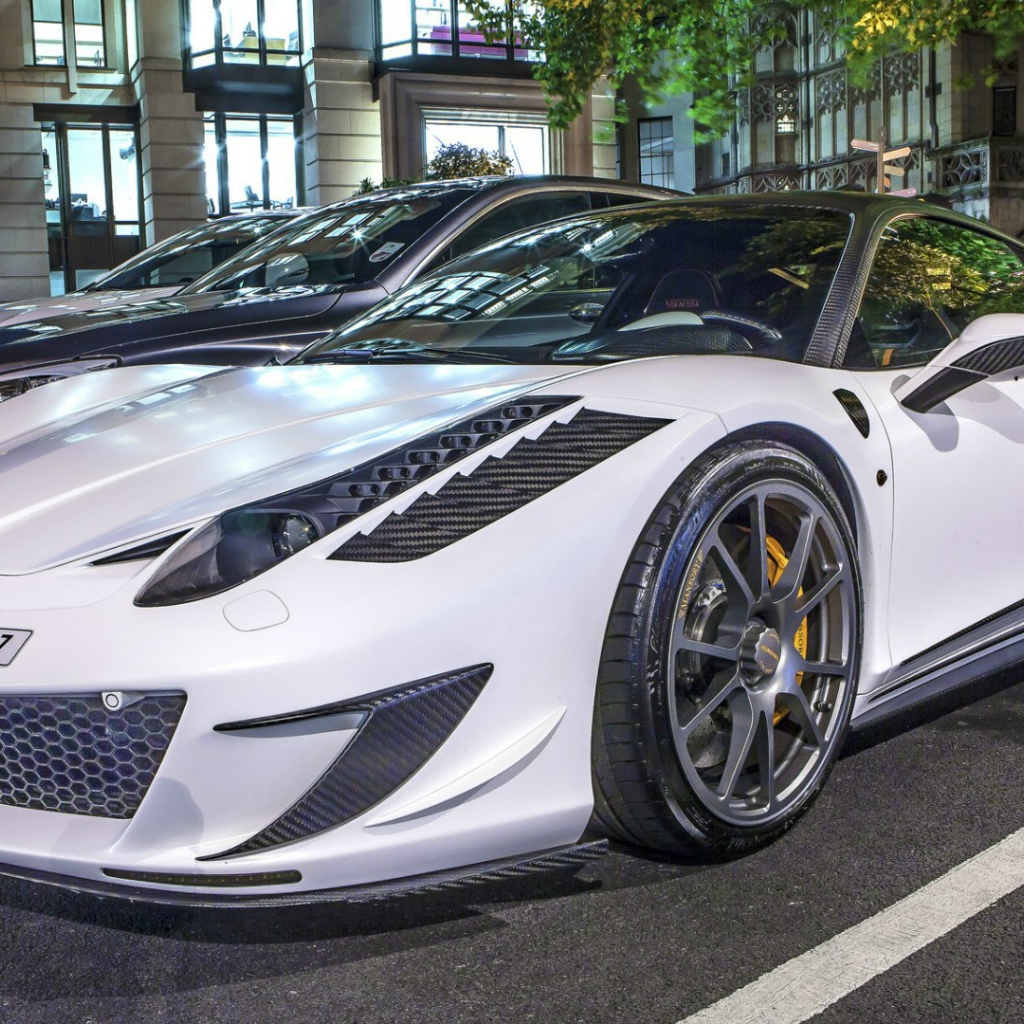 Спортивный Ferrari 458 Italia Siracusa by Mansory