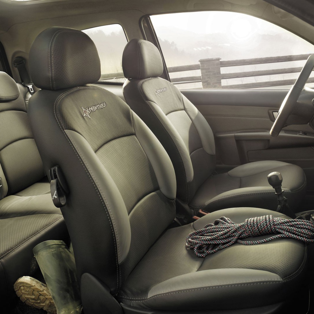 Салон автомобиля Fiat Strada