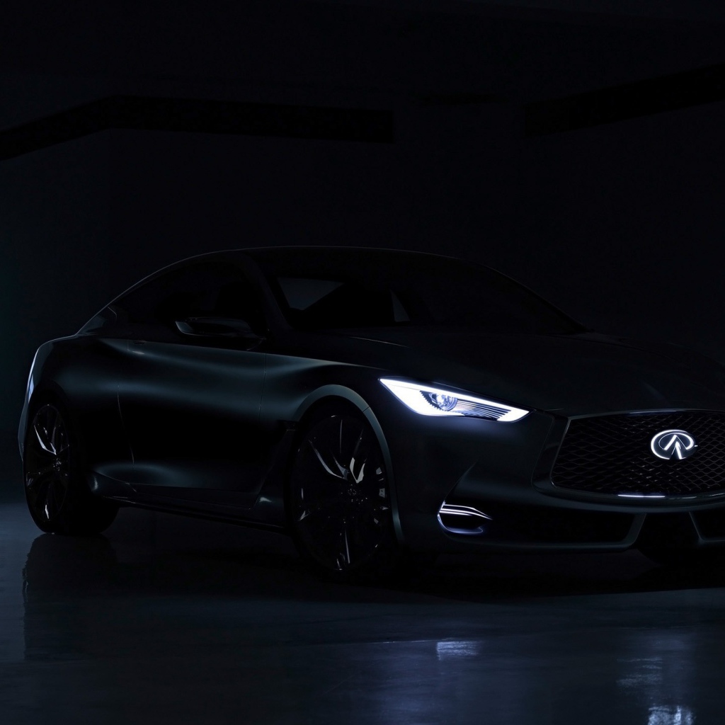 Черный Infiniti Q60 Coupe модель 2015 года