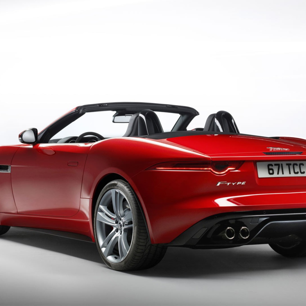 Красный кабриолет Jaguar F-Type