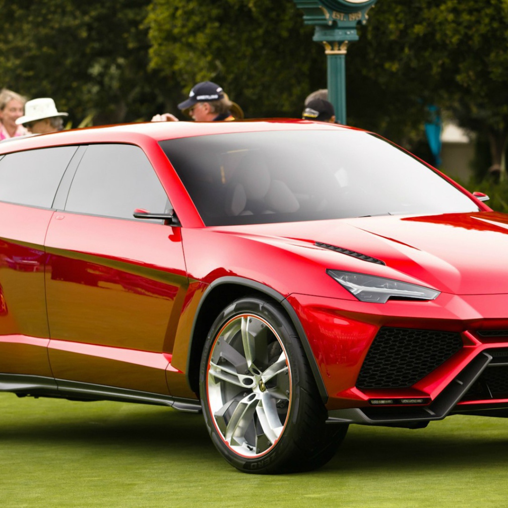 Красный Lamborghini Urus
