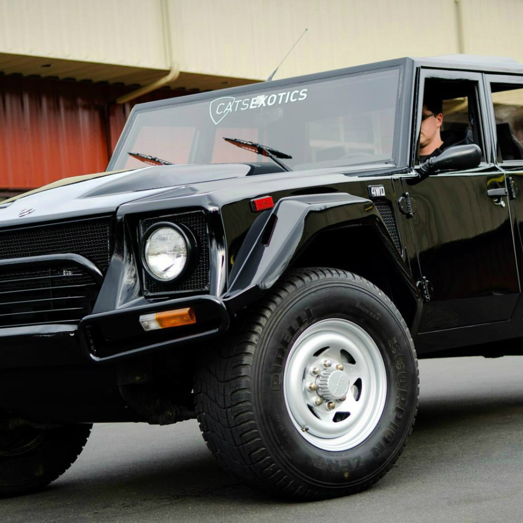 Внедорожник Lamborghini LM002