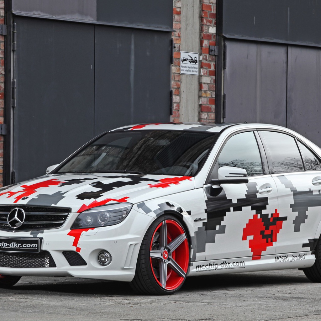 Окрас Мерседеса в стиле Minecraft