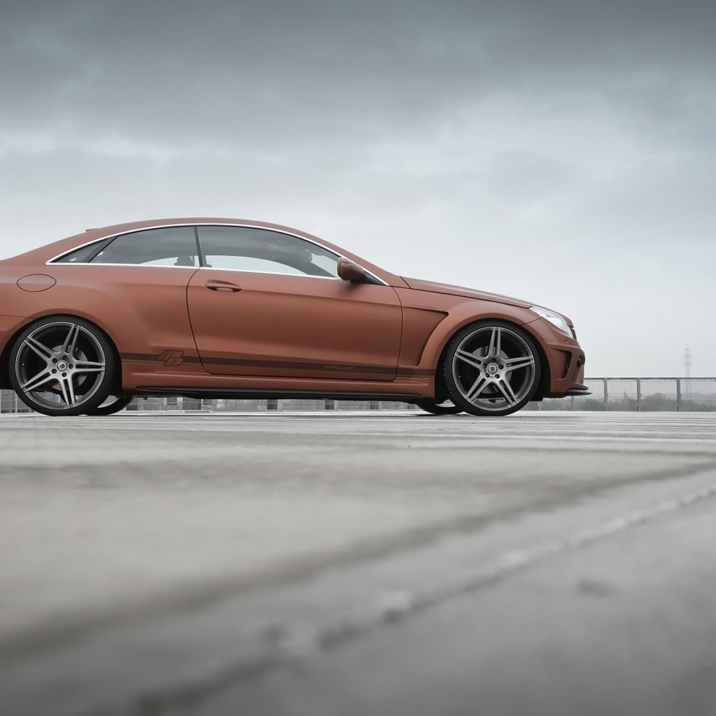 Современный Mercedes-Benz E-Class Coupe PD850 Black Edition