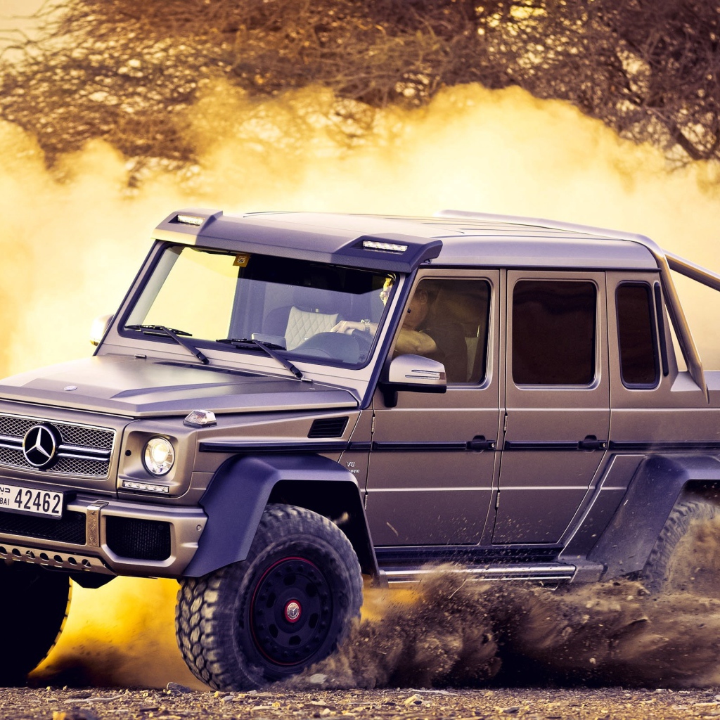 Мощный внедорожник Мерседес Gelenvagen