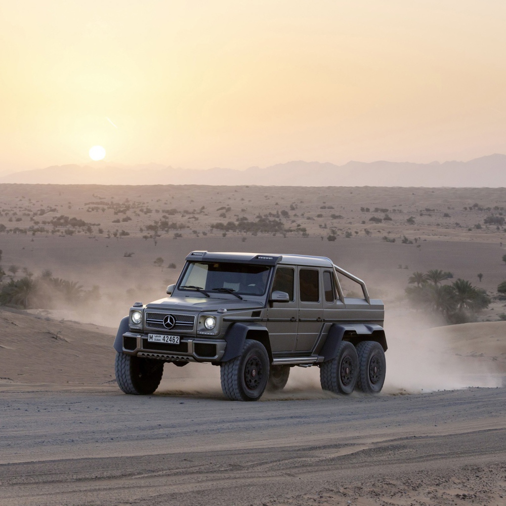 Трехосный Мерседес Gelenvagen