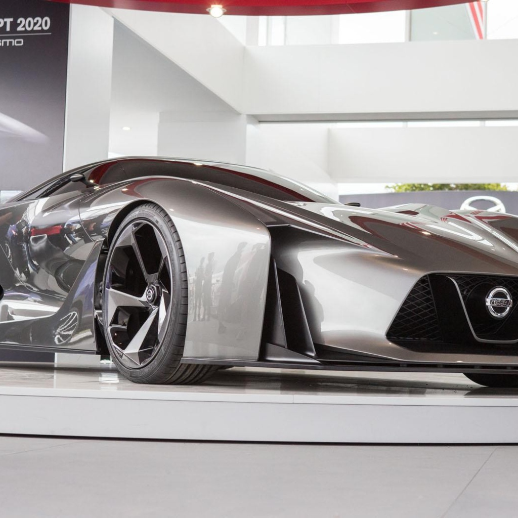 Новый автомобиль Nissan Concept 2020