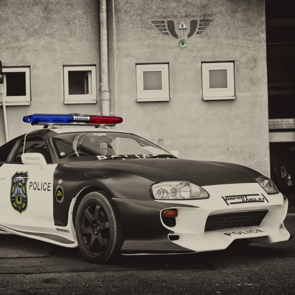 Полицейский автомобиль Toyota Supra