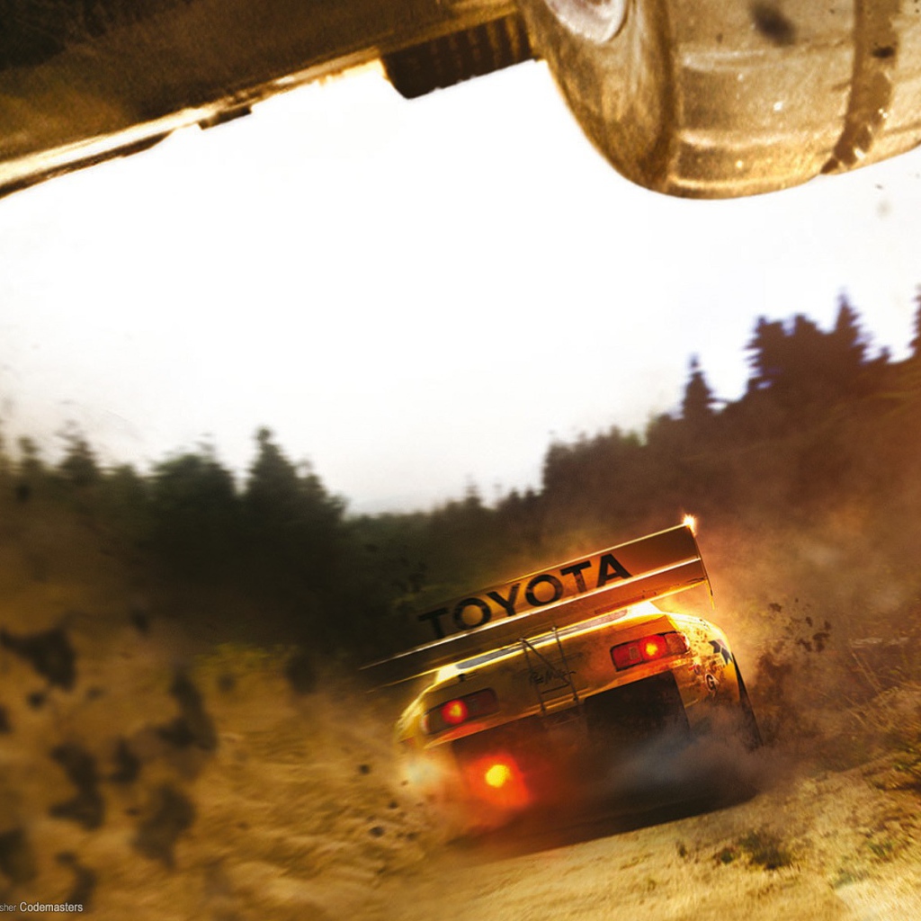 Автомобили Тойота во время ралли по бездорожью