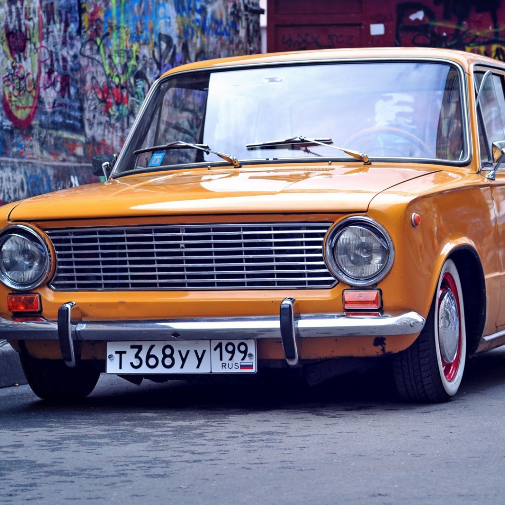 Оранжевый ВАЗ Копейка