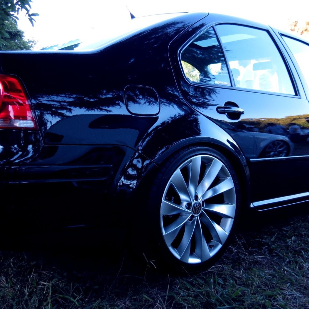 Корпус черного Volkswagen Bora