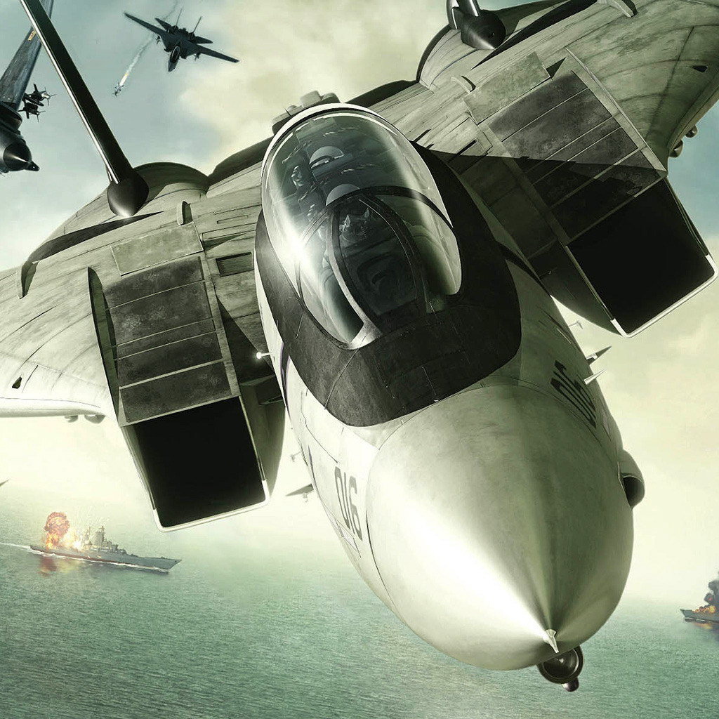 Самолет атакует корабли