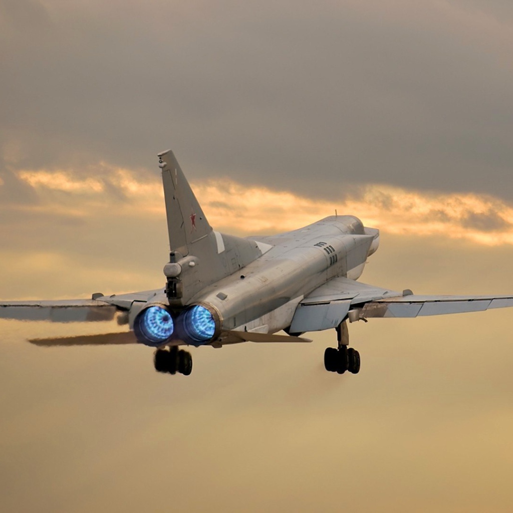 Бомбардировщик Ту-22М3