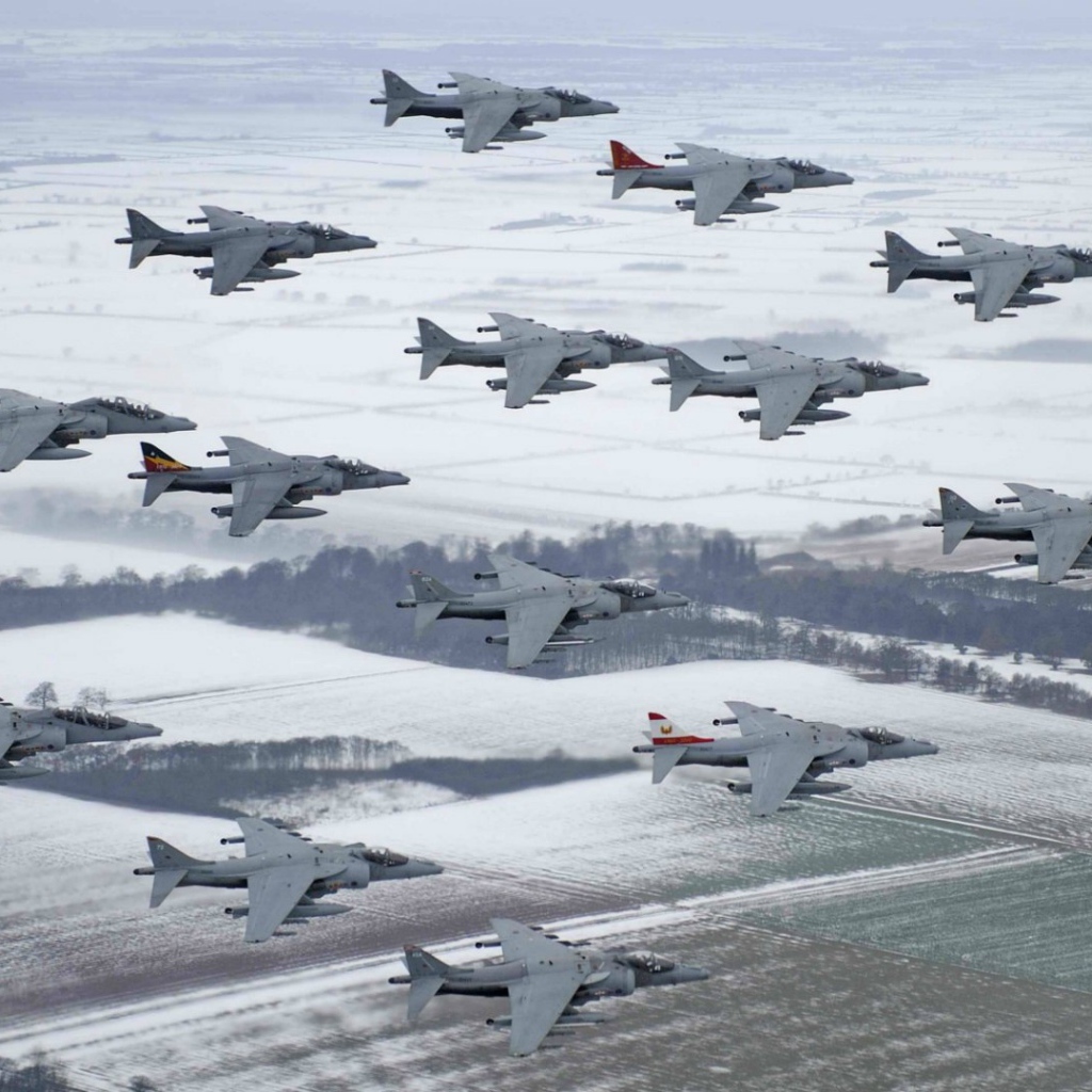 Отряд военных самолетов Harrier II