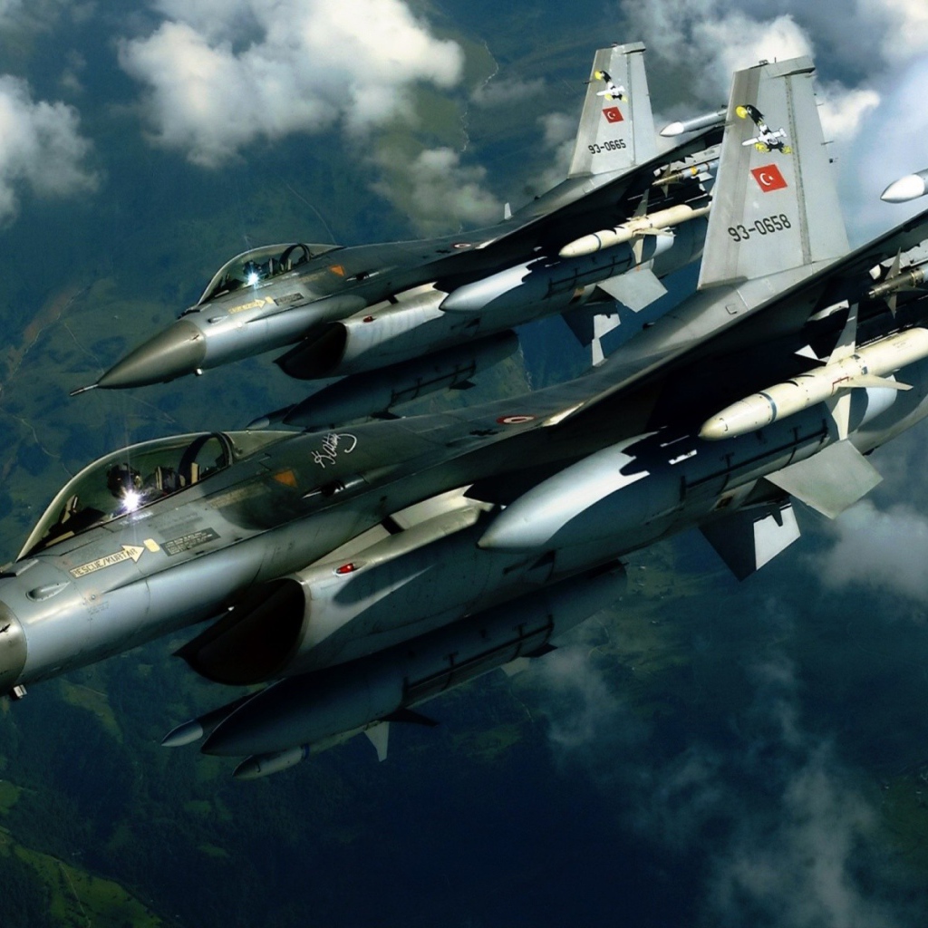 Боевое звено самолетов F-16, ВВС Турции