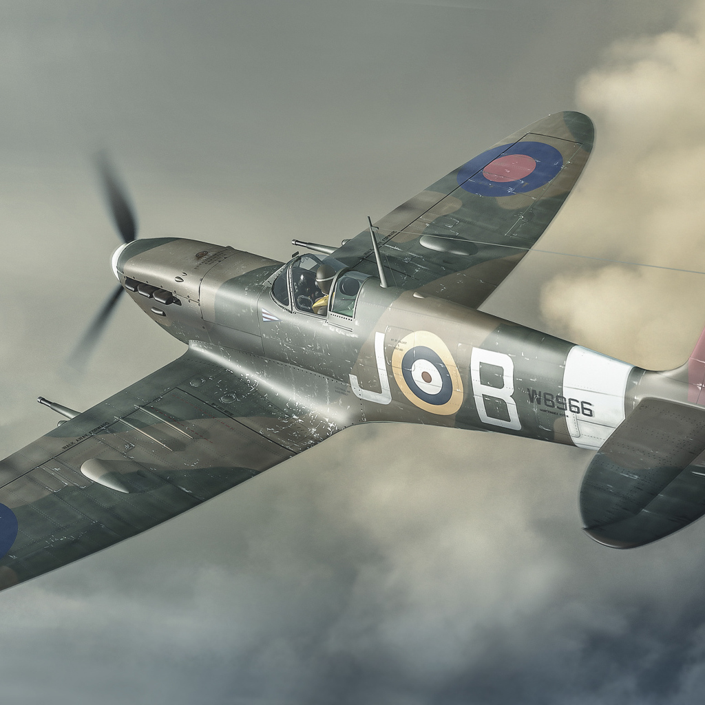 Военный самолет над облаками