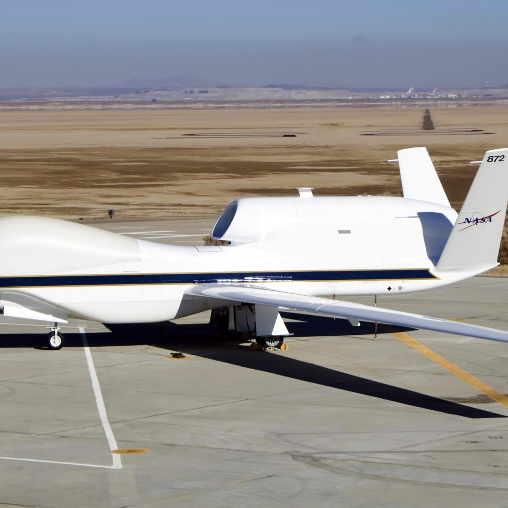 Беспилотный самолет НАСА