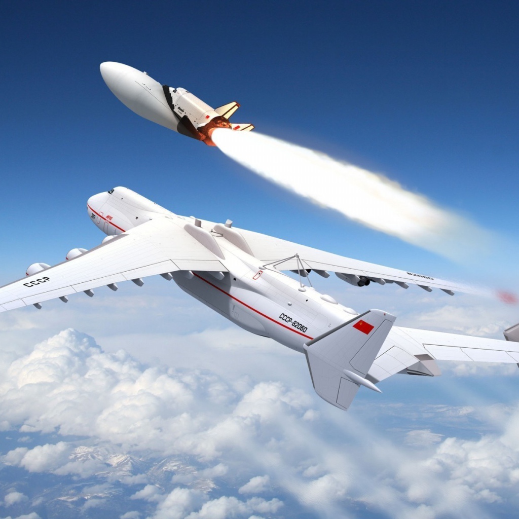 Самолет выводит Буран на орбиту