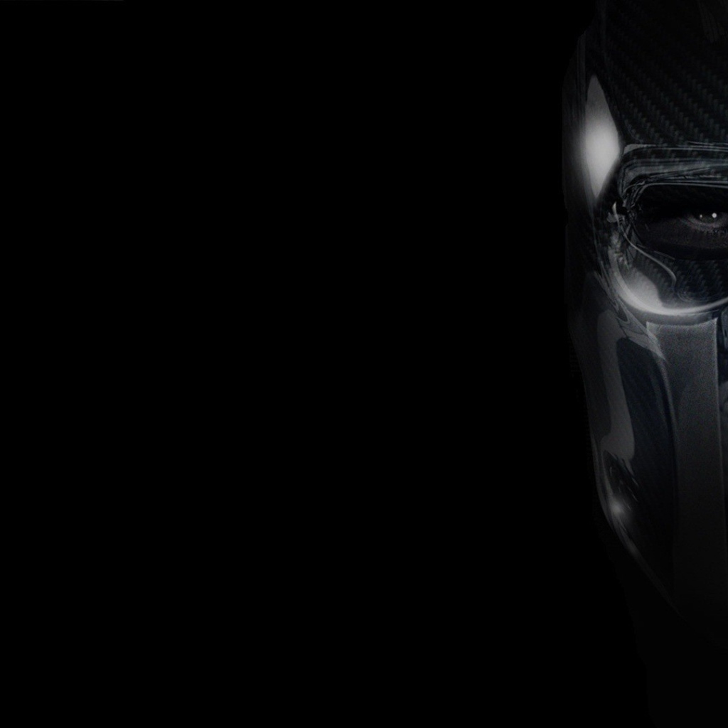 Черная маска, черный фон