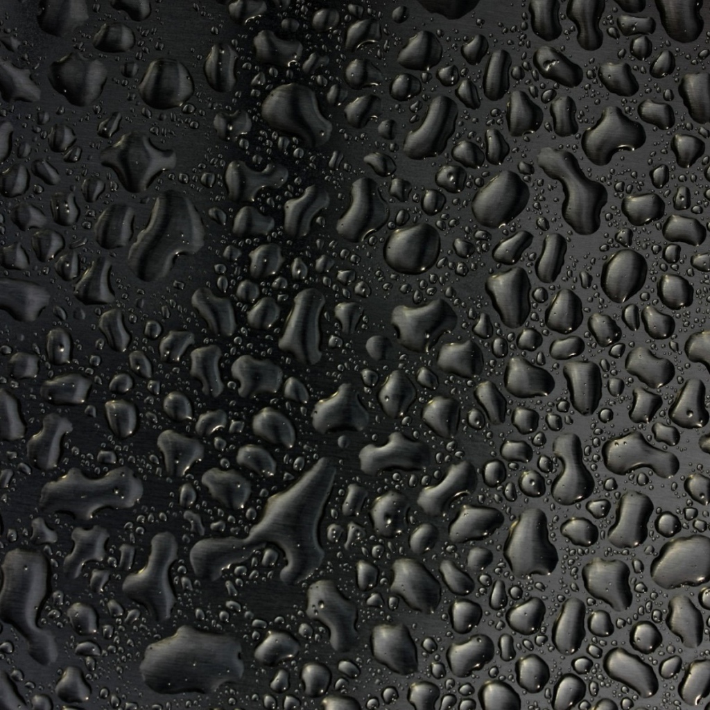 Капли конденсата, черный фон