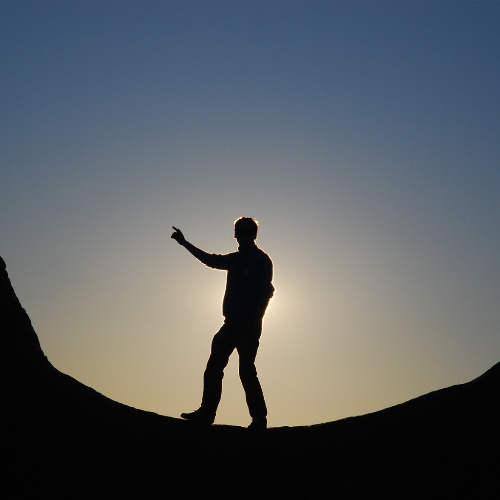 Силуэт человека, фон Убунту