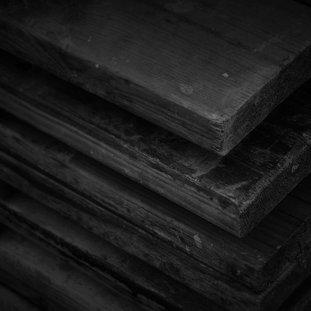 Склад деревянных досок