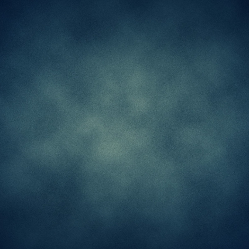 Белая дымка на голубом фоне