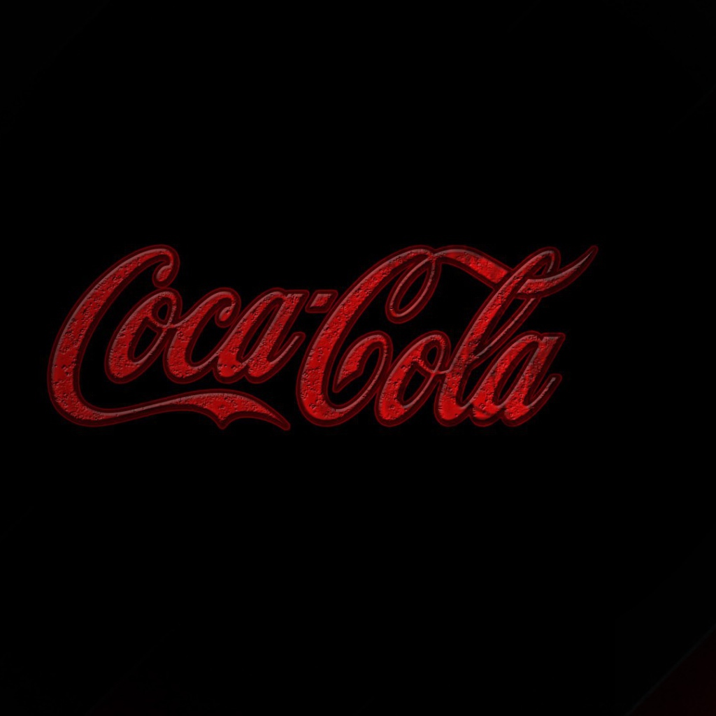 Напиток Кока-Кола, черный фон