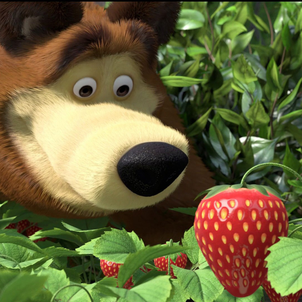 Медведь нашел клубнику, мультфильм Маша и медведь