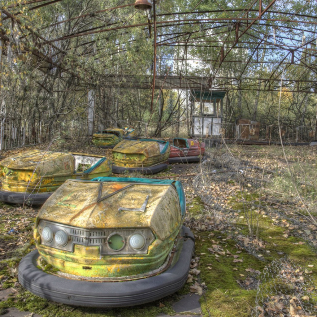 Заброшенный детский парк в Припяти