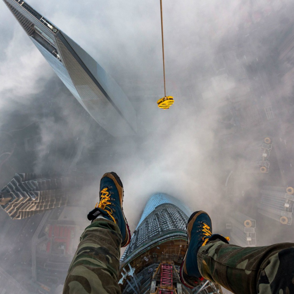На вершине Шанхайской башни
