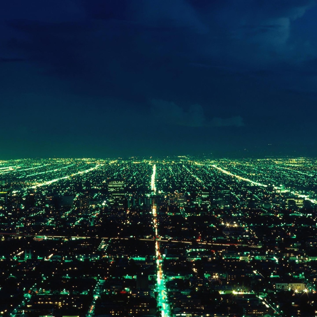 Бескрайний ночной город