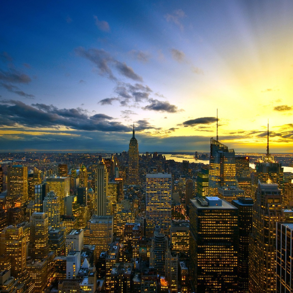 Вечерние огни большого города