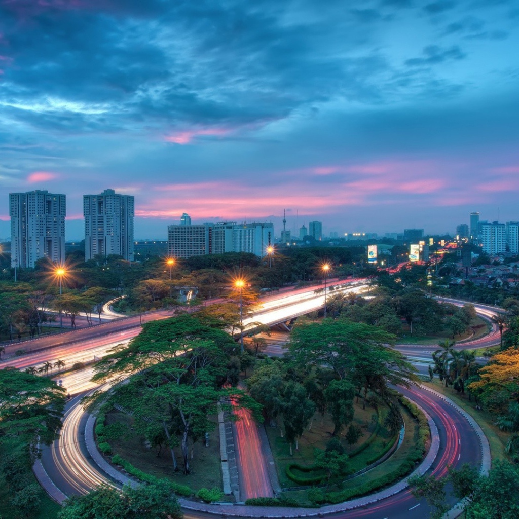 Развязка на автостраде в городе